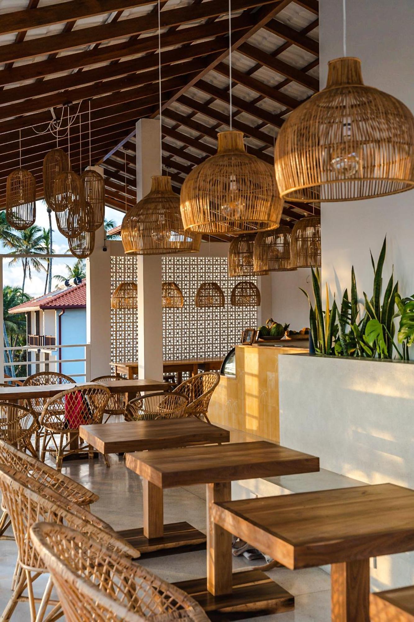 Lucky'S Surf Camp Bed & Breakfast เวลิกามา ภายนอก รูปภาพ