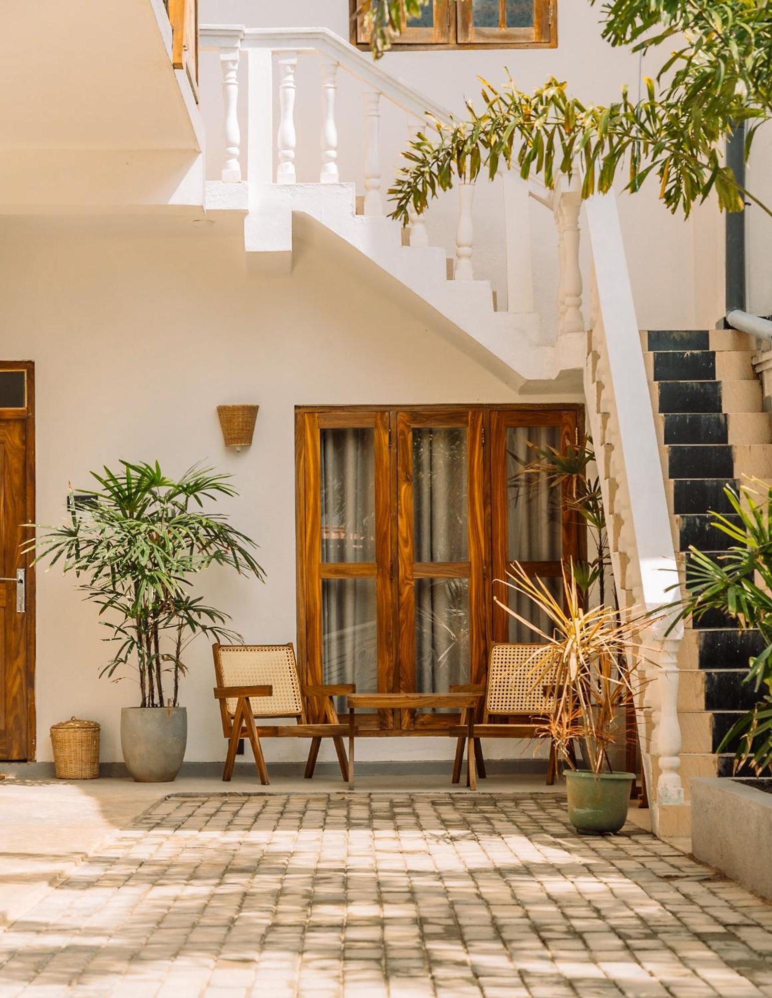 Lucky'S Surf Camp Bed & Breakfast เวลิกามา ภายนอก รูปภาพ
