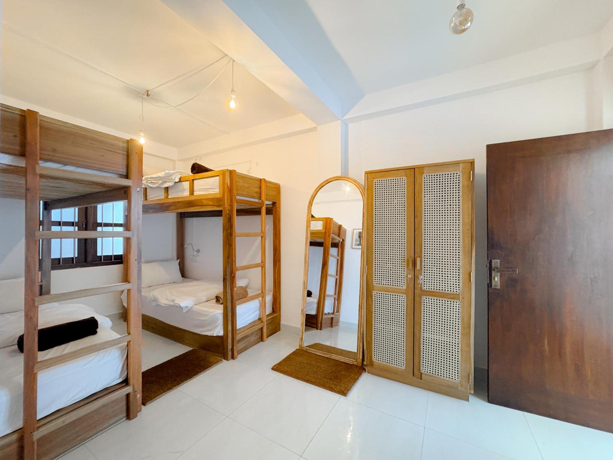 Lucky'S Surf Camp Bed & Breakfast เวลิกามา ภายนอก รูปภาพ